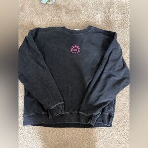 youngla crewneck